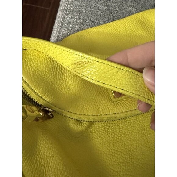marc by marc jacobs classic q natasha crossbody purse neon yellow used - Picture 8 of 11